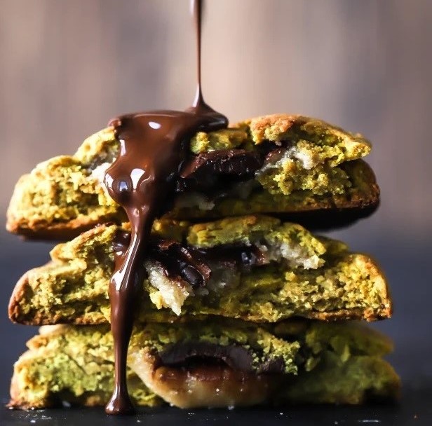 Cookies Protéinés au Chocolat et Caramel Salé : la Recette Végétarienne Healthy