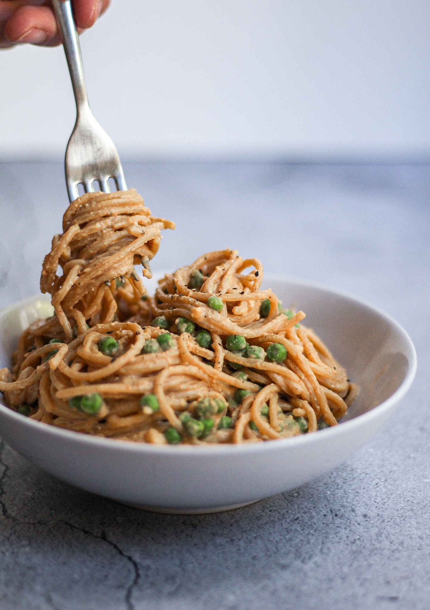 Pâtes Protéinees à la Crème de Cajou et petits Pois : un festin de Saveurs Crémeuses et Nutritives!