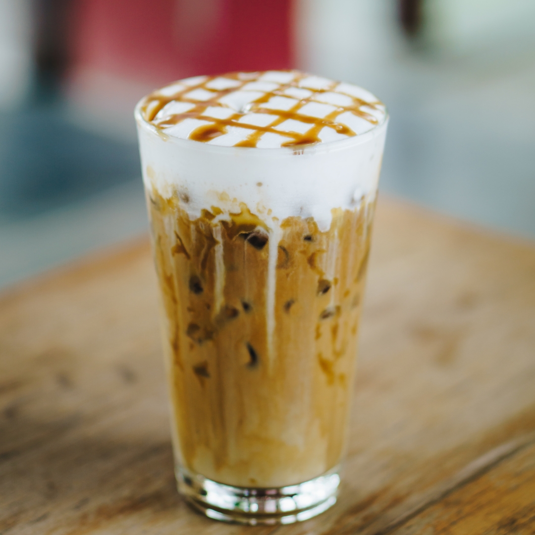 Café Frappé au Caramel Façon Starbucks : Vegan, Healthy et Protéiné pour booster votre énergie