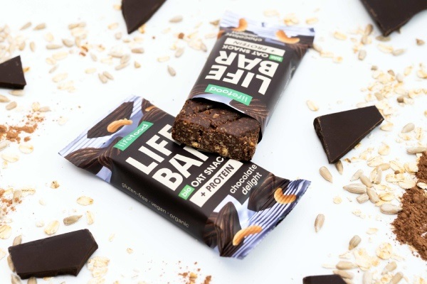 Barre protéinée crispy Lifebar à l'avoine chocolat oat snack bio sans gluten