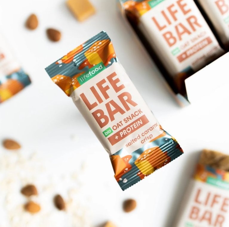 Barre protéinée crispy Lifebar à l'avoine gout caramel sale oat snack bio sans gluten Lifefood