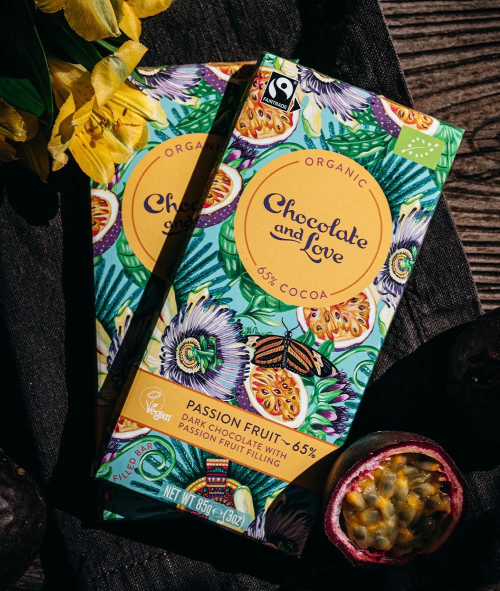 Chocolat Noir fourré aux Fruits de la Passion, Mangue, Orange, Vanille Bio Vegan Chocolate and Love
