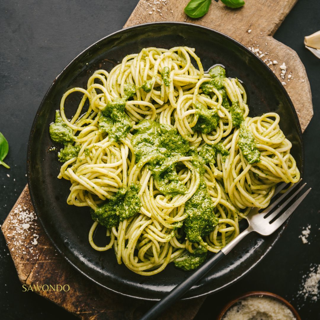 Pâtes et pesto à la spiruline bio microgranules Flamant Vert et graines de chanvre