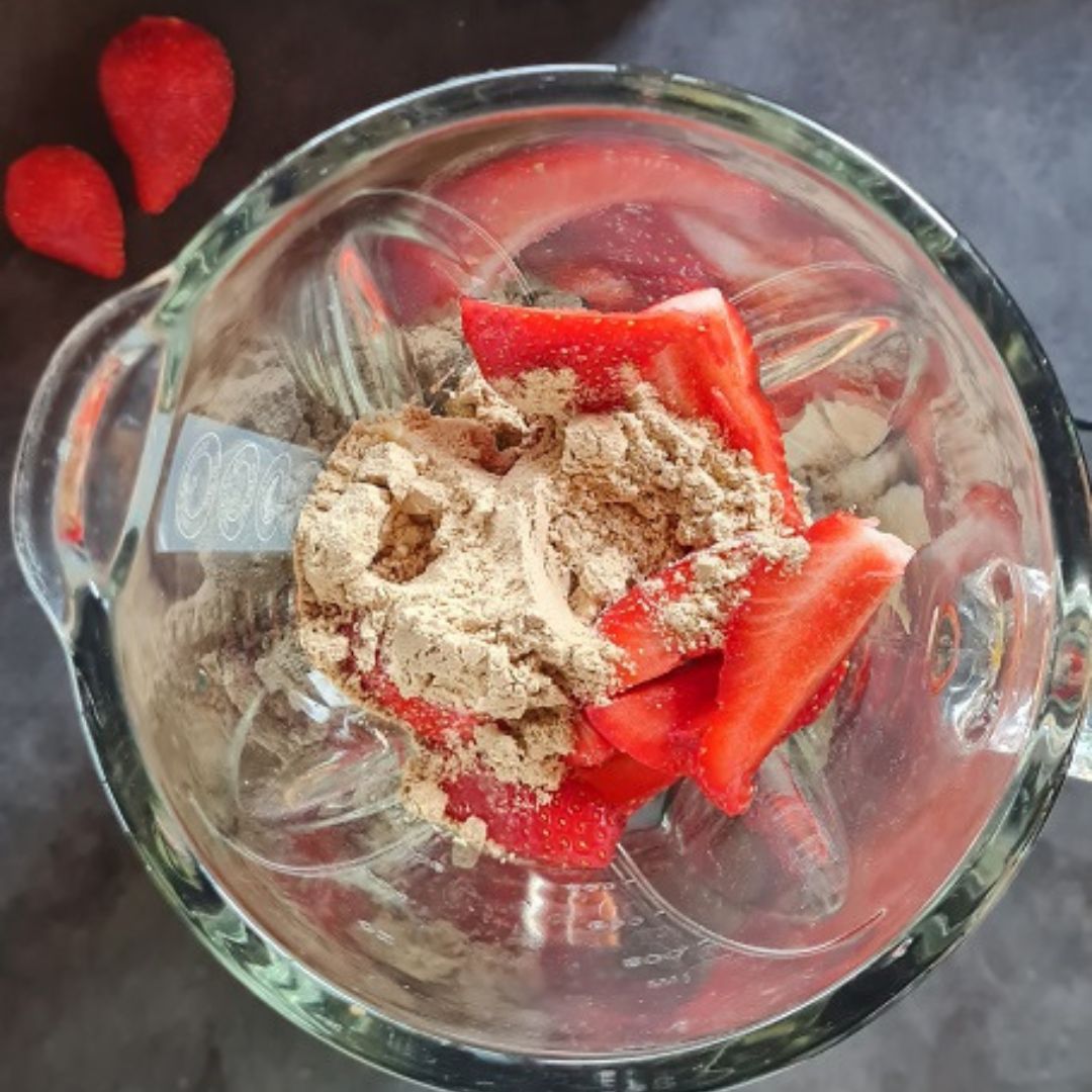 Recette de sundae à la fraise proteine vegan Vivo Life