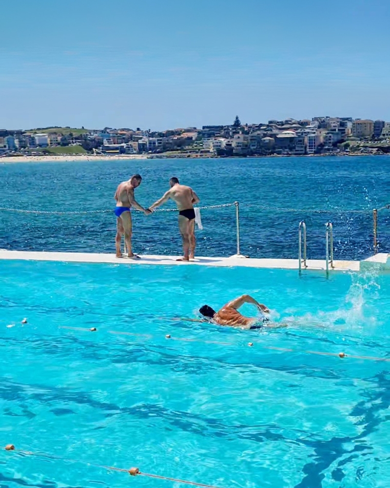 Shake proteine sunwarrior blue bondi beach iceberg pour sportif natation